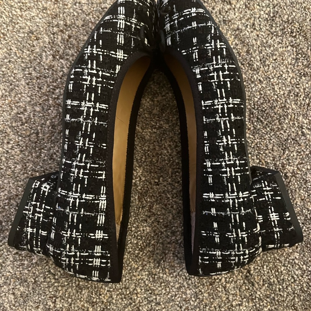 Kelly and Katie Jaya pumps - Picture 4 of 9